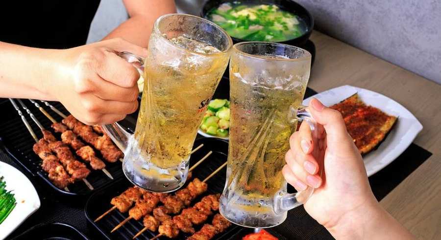 Qual carne combina com cada tipo de bebida? Entenda como acertar na escolha