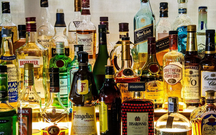 Mito ou verdade? Misturar bebida faz mal?